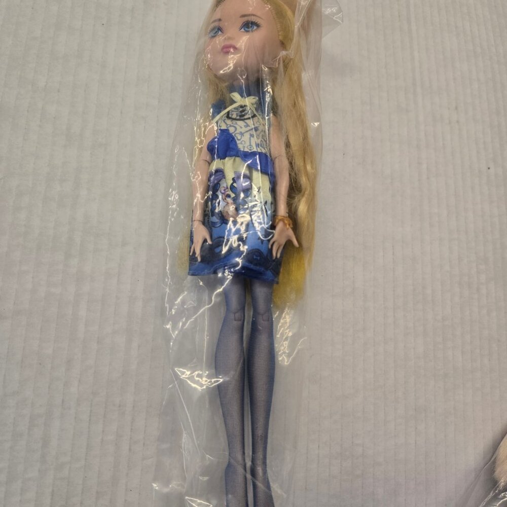 ❤ Ever After High Blondie Locks ❤ AS IS no shoes - Picture 2 of 3